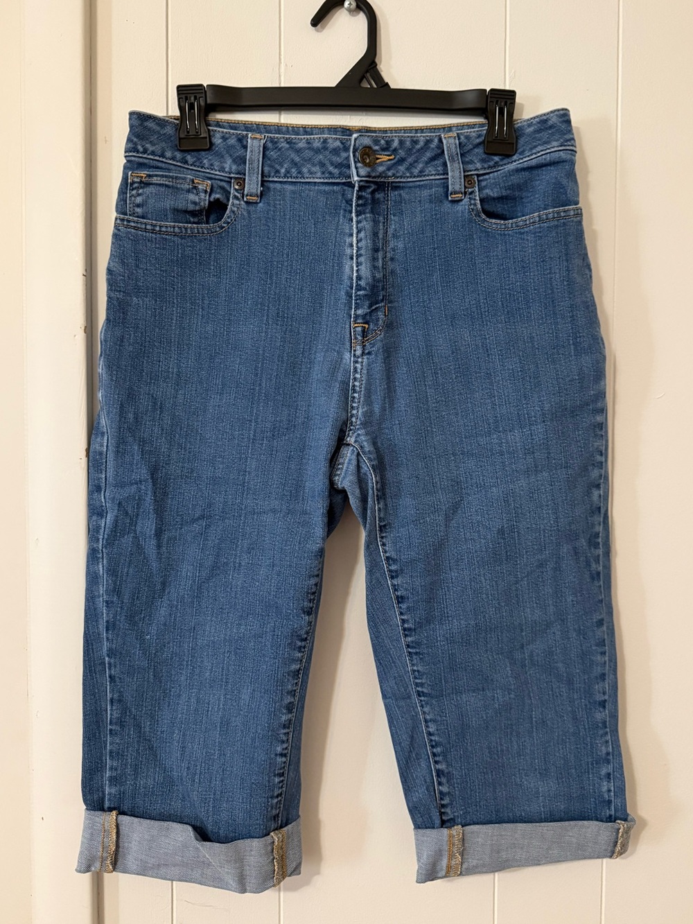 L.L. Bean Women's Slim Straight Capri Blue Denim Jeans